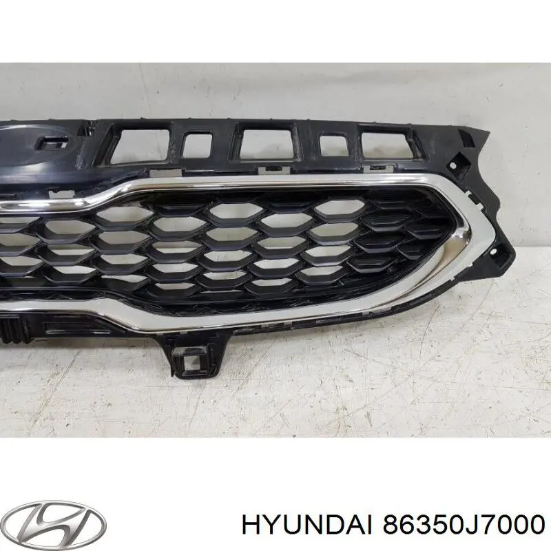 Решетка радиатора 86350J7000 Hyundai/Kia