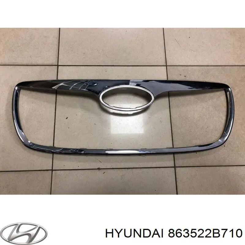 863522B710 Hyundai/Kia молдинг решетки радиатора