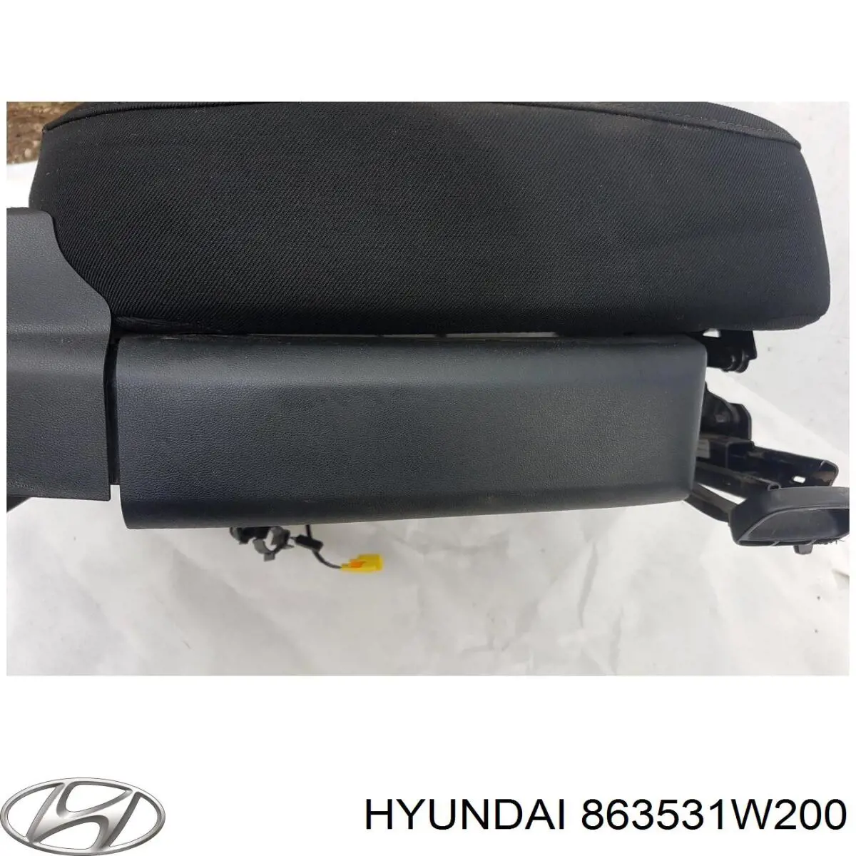 Накладка передней панели (суппорта радиатора) верхняя Hyundai/Kia 863531W200 цена, от 46.26 USD