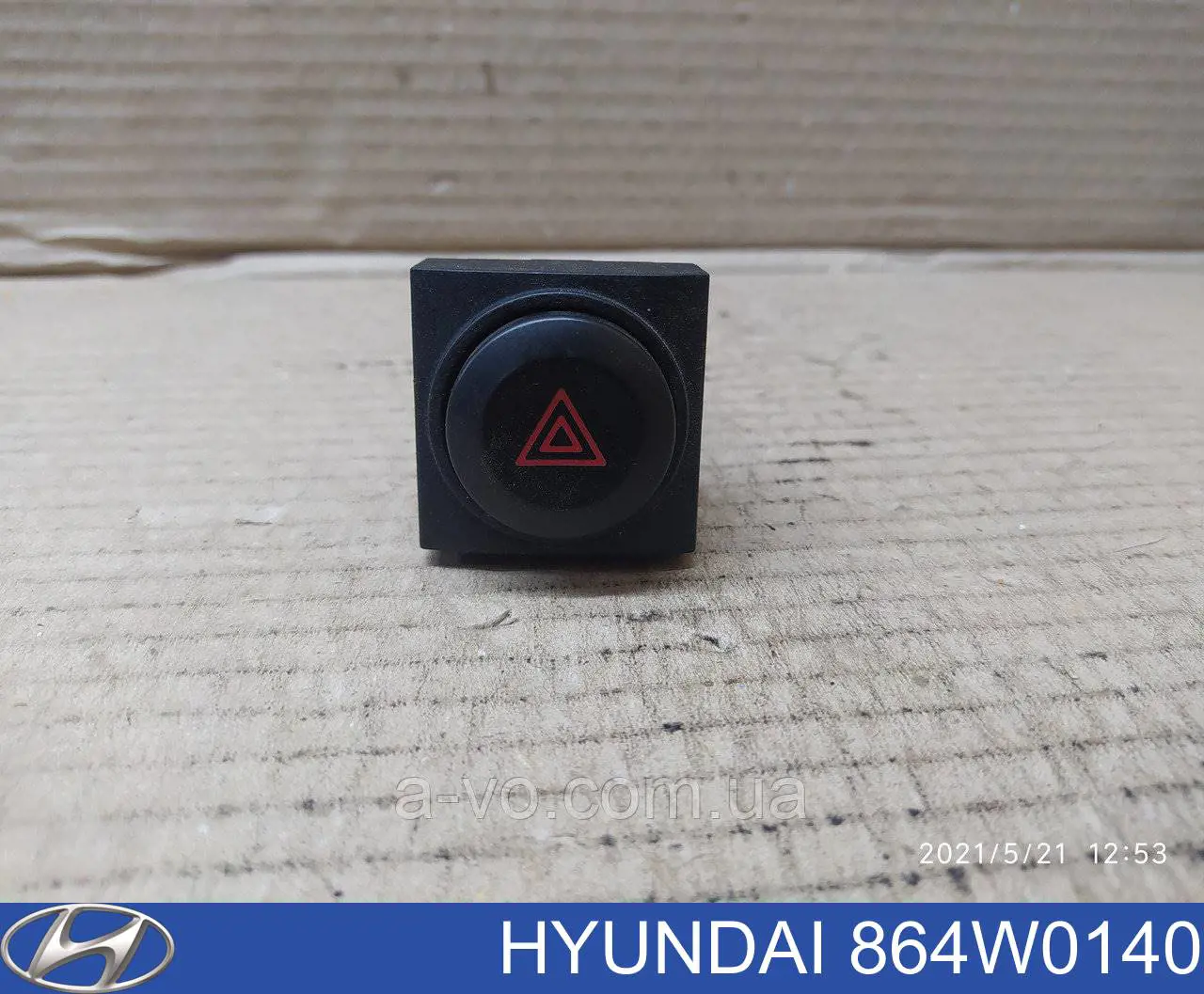 864W0140 Hyundai/Kia Аварийная кнопка