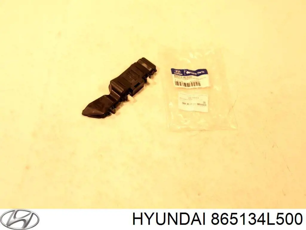 865134L500 Hyundai/Kia кронштейн бампера переднего внешний левый