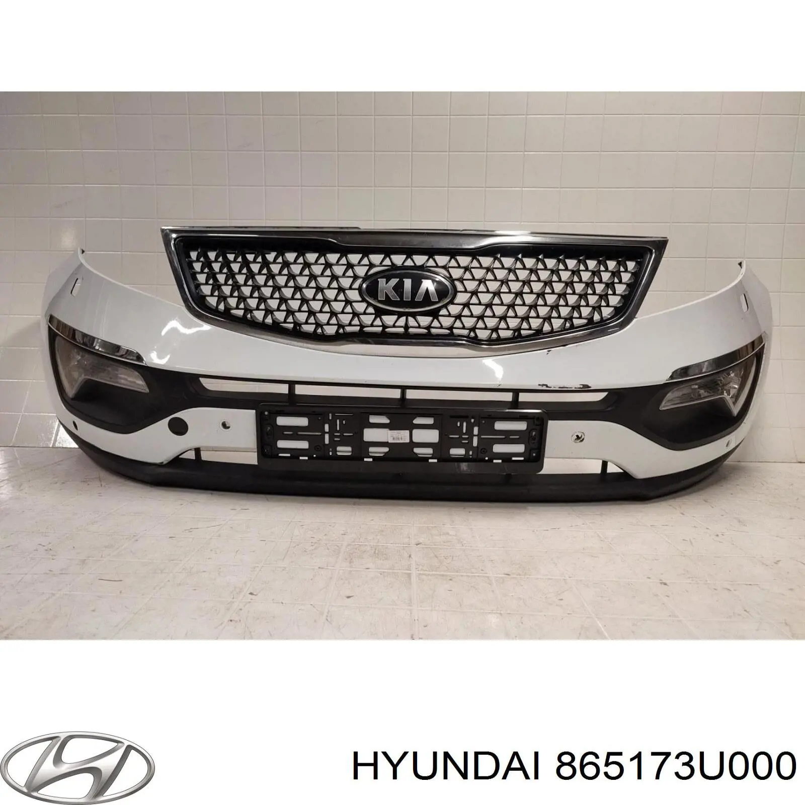 Заглушка буксировочного крюка в передний бампер Hyundai/Kia 865173U000 цена, от 11.19 USD