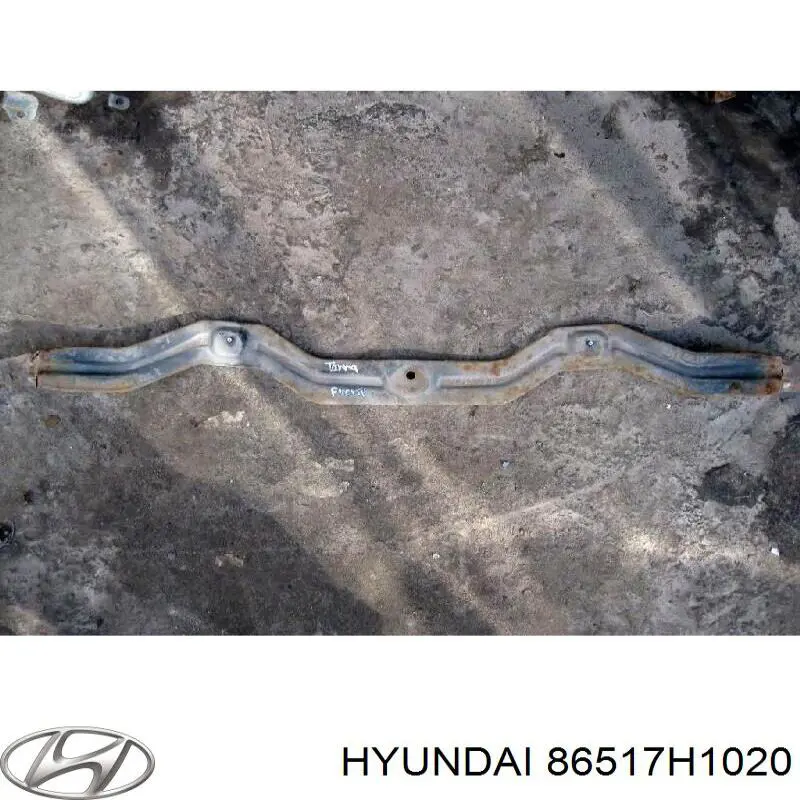 Кронштейн бампера переднего центральный 86517H1020 Hyundai/Kia