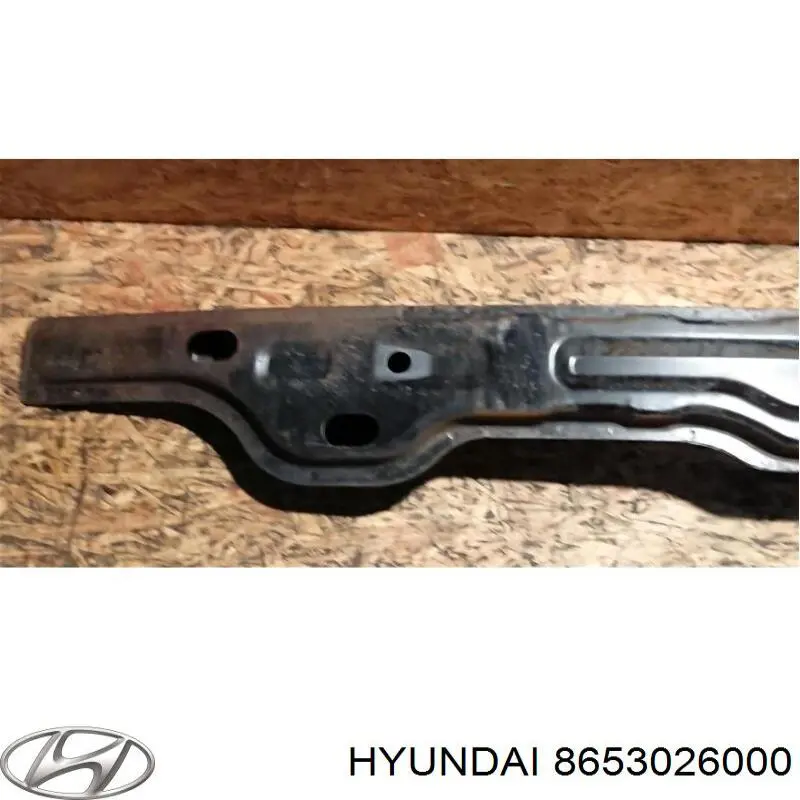 Усилитель переднего бампера 8653026000 Hyundai/Kia