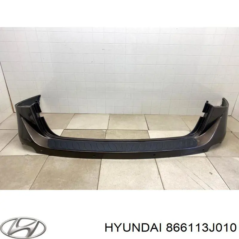 Верхняя часть заднего бампера 866113J010 Hyundai/Kia