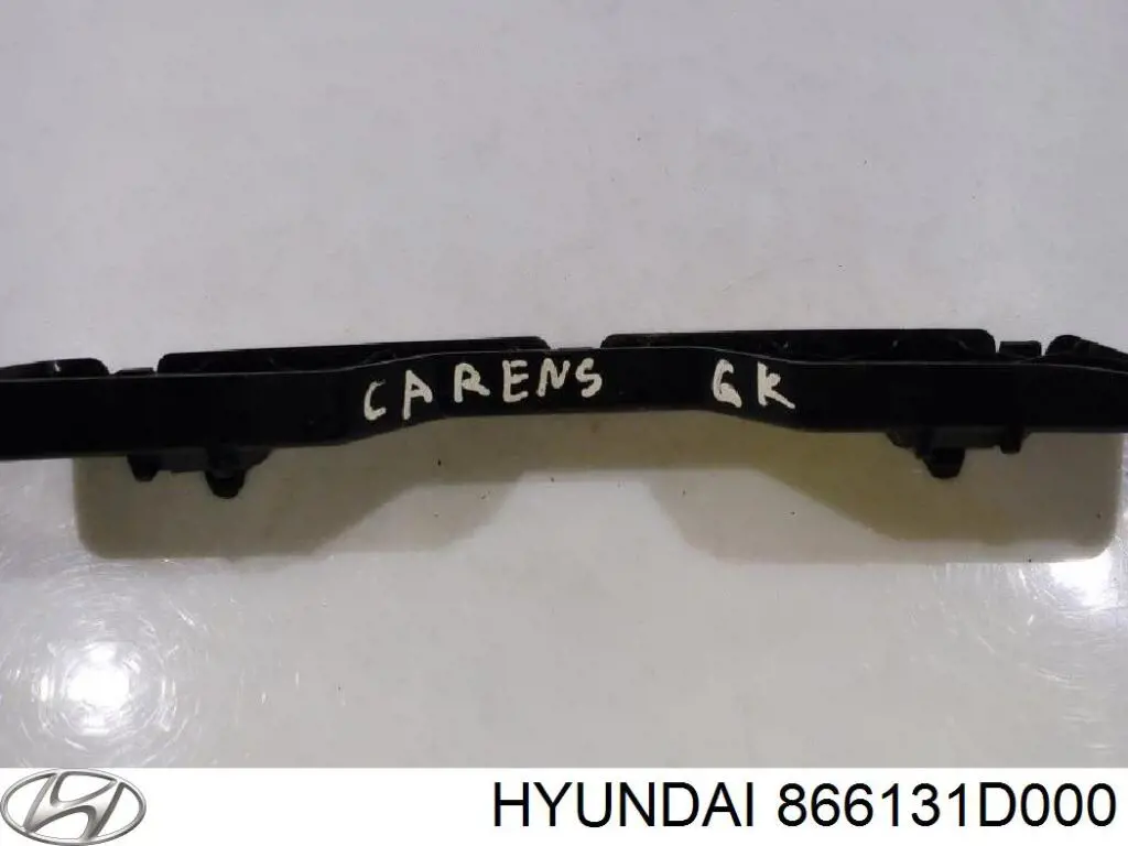 866131D000 Hyundai/Kia Левое крепление заднего бампера