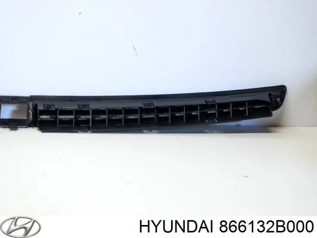 Кронштейн бампера заднего внешний левый Hyundai/Kia 866132B000 цена, от 3.80 USD