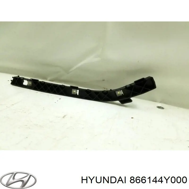 Кронштейн бампера заднего правый 866144Y000 Hyundai/Kia
