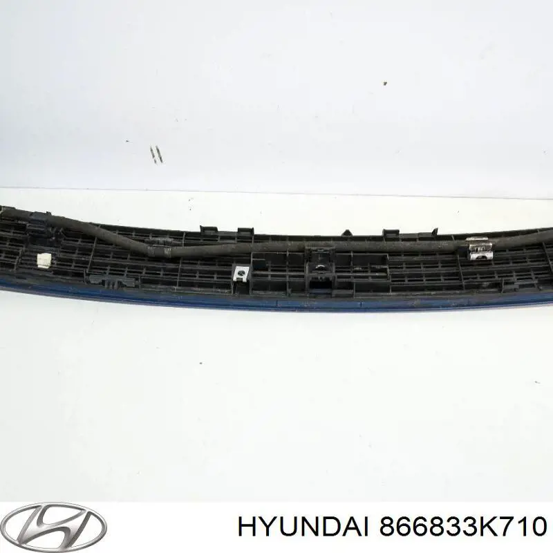 866833K710 Hyundai/Kia moldura esquerda do pára-choque traseiro