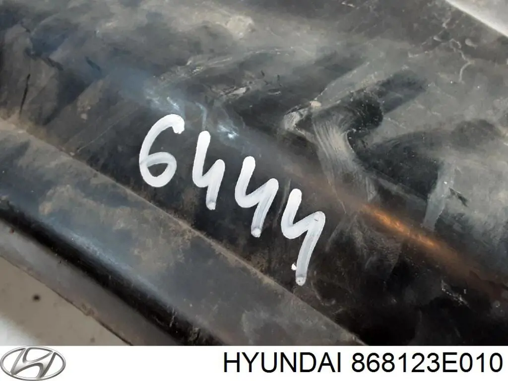 868123E010 Hyundai/Kia подкрылок крыла переднего правый