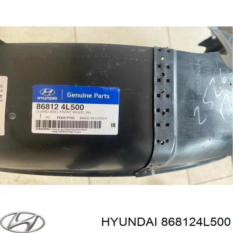 868124L500 Hyundai/Kia guarda-barras direito do pára-lama dianteiro
