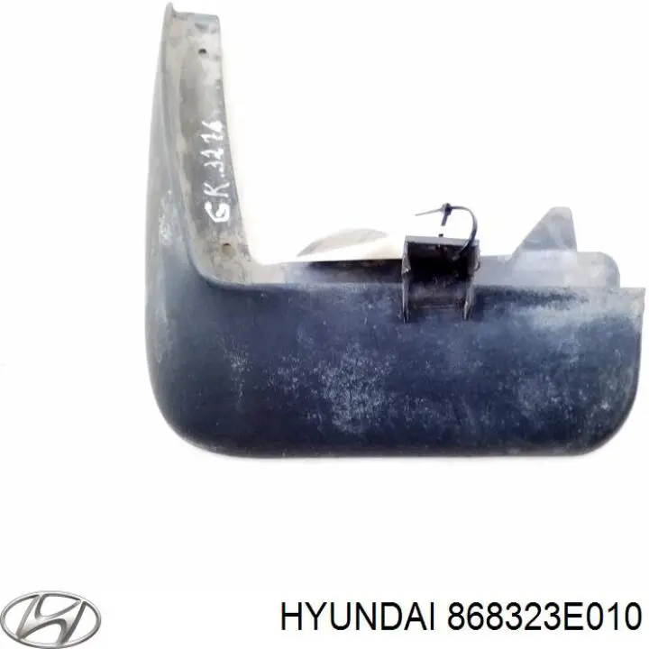 Брызговик передний правый Hyundai/Kia 868323E010