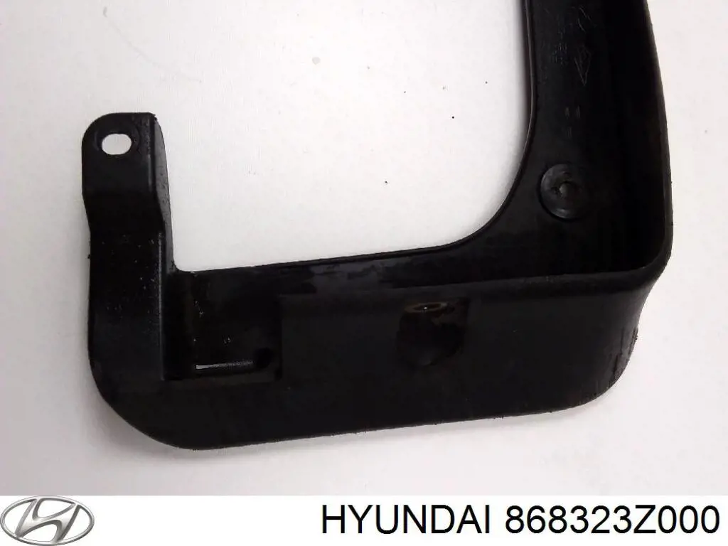Купить 868323Z000 Hyundai/Kia Брызговик передний правый