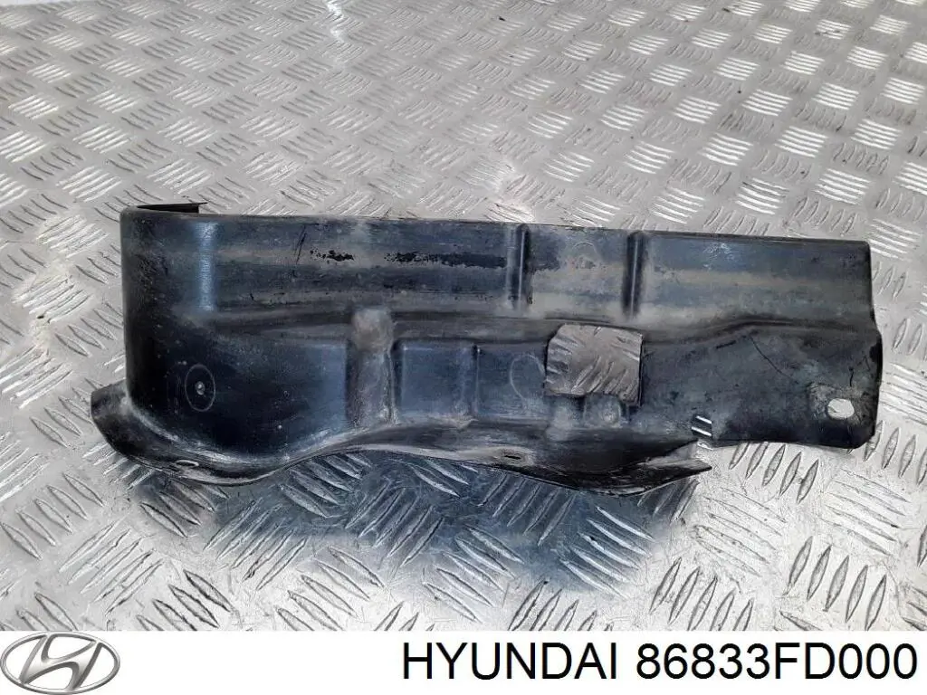 Брызговик передний левый 86833FD000 Hyundai/Kia