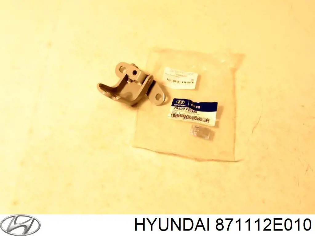 871112E010 Hyundai/Kia стекло багажника двери 3/5-й задней (ляды)