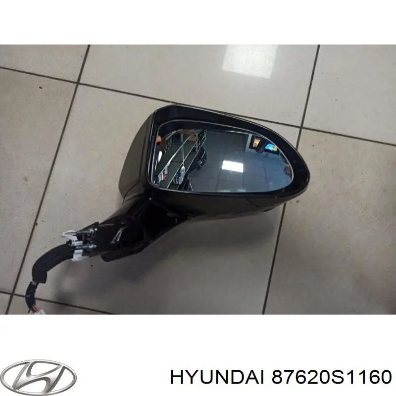 Правое зеркало 87620S1160 Hyundai/Kia