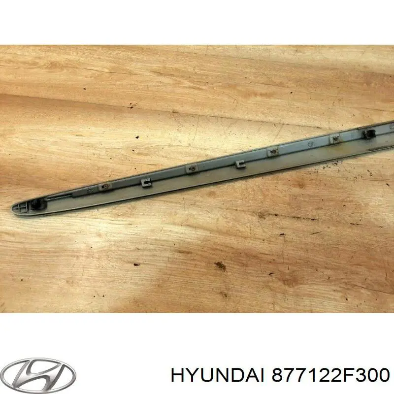 Молдинг двери передней правой Hyundai/Kia 877122F300 цена, от 16.47 USD