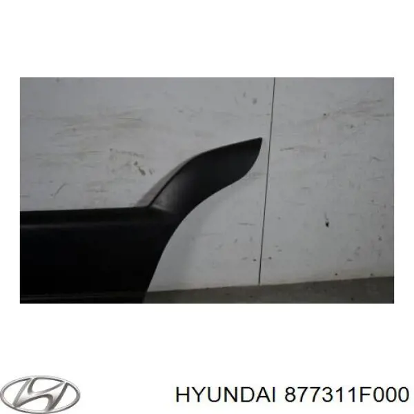 877311F000 Hyundai/Kia moldura da porta traseira esquerda