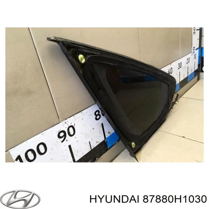 Стукло багажника, правое Hyundai/Kia 87880H1030 цена, от 73.48 USD