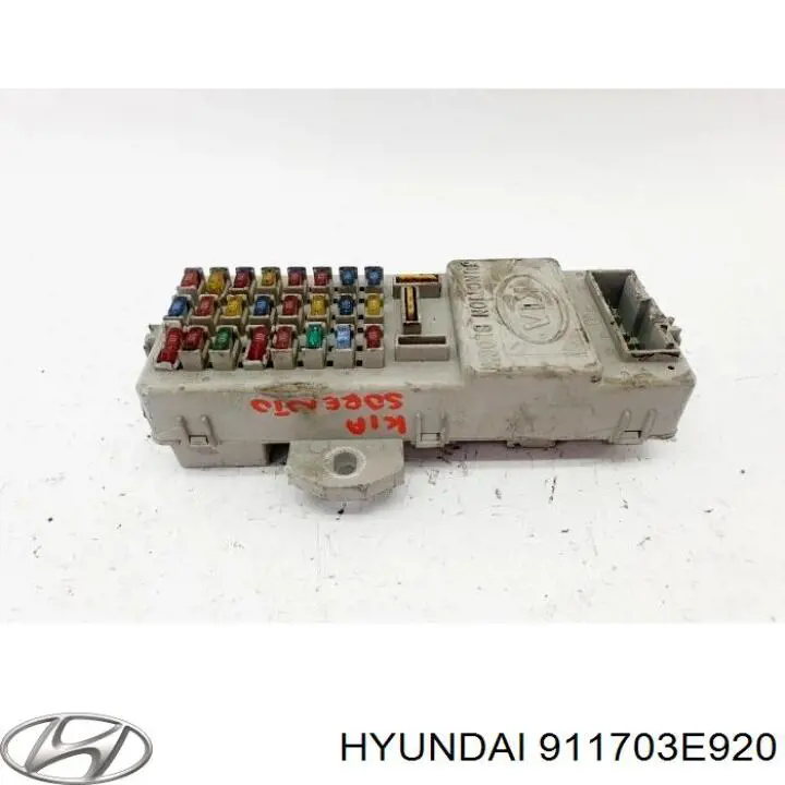 Блок предохранителей задний салонный Hyundai/Kia 911703E920 цена, от 12.67 USD