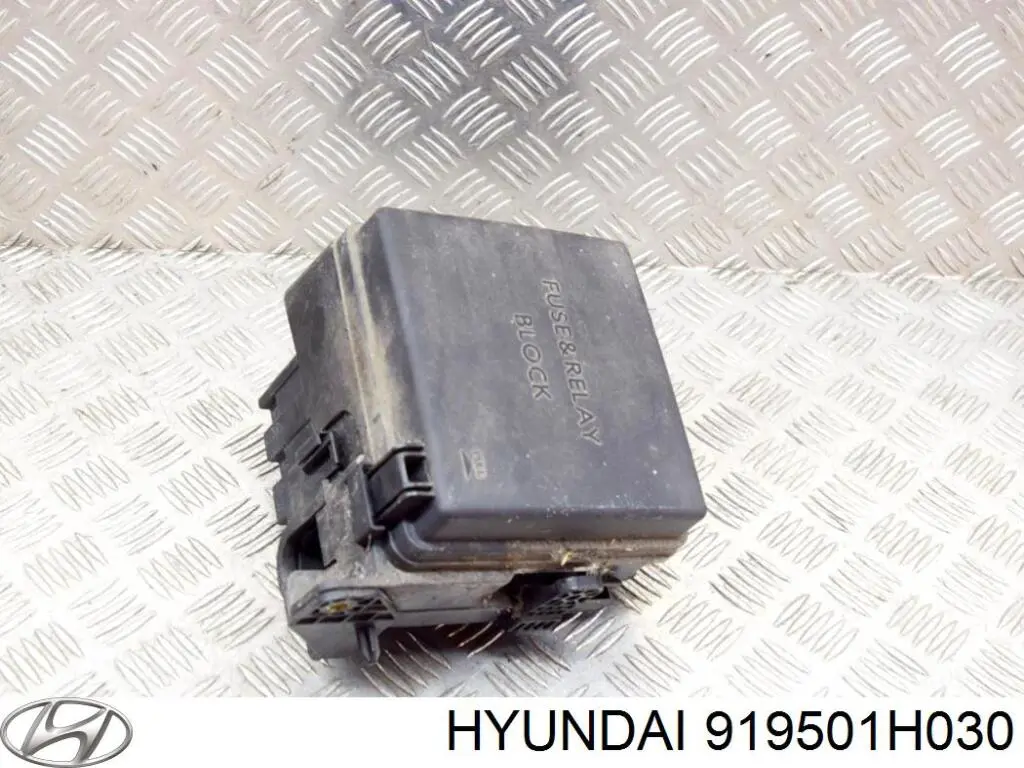 Блок предохранителей на Hyundai Elantra HD