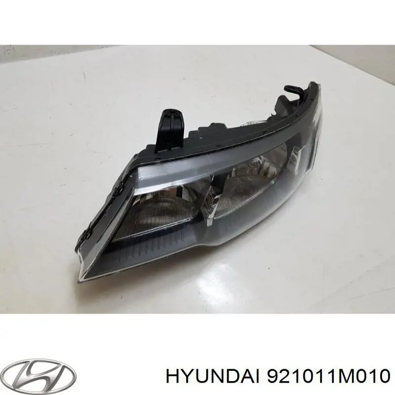 Левая фара 921011M010 Hyundai/Kia