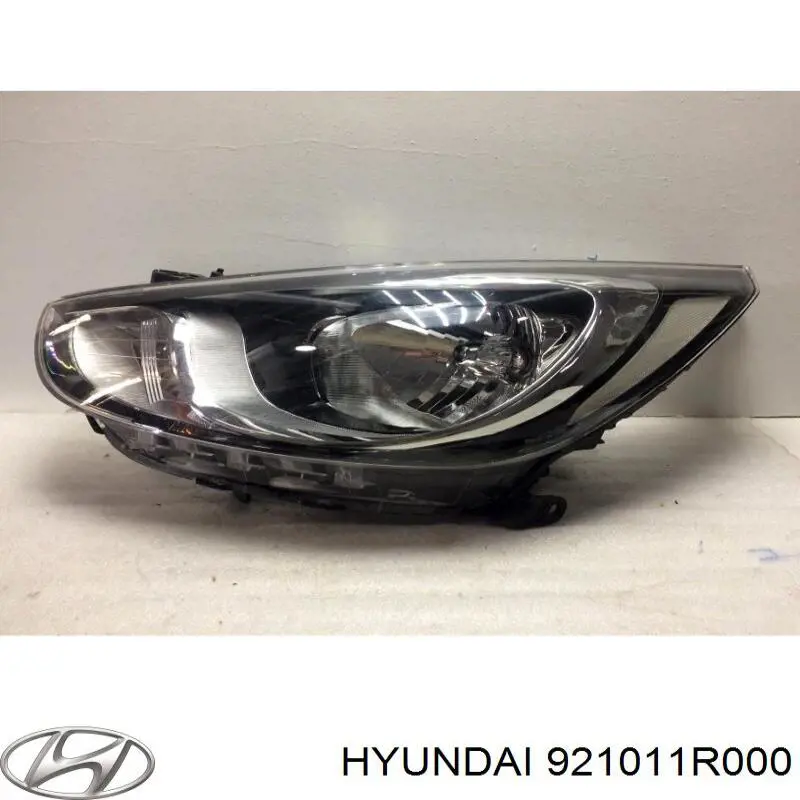 Фара левая 921011R000 Hyundai/Kia