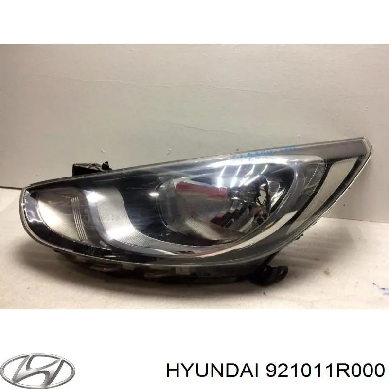 921011R000 Hyundai/Kia Фара