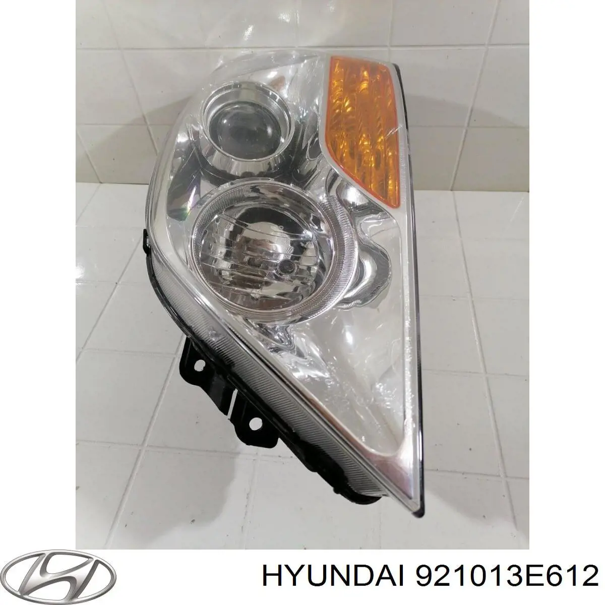Левая фара 921013E612 Hyundai/Kia