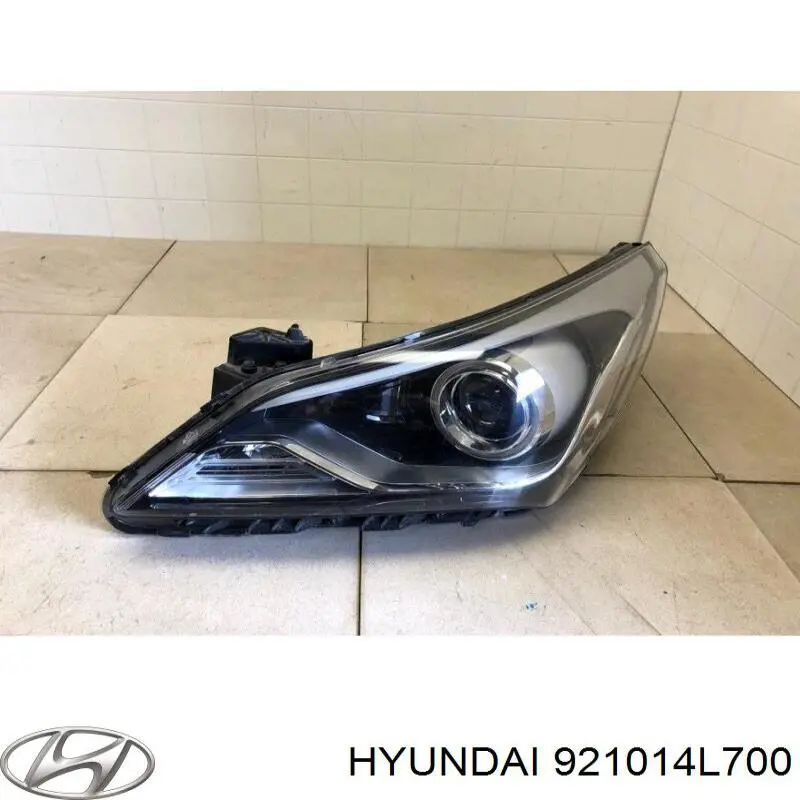 Левая фара 921014L700 Hyundai/Kia