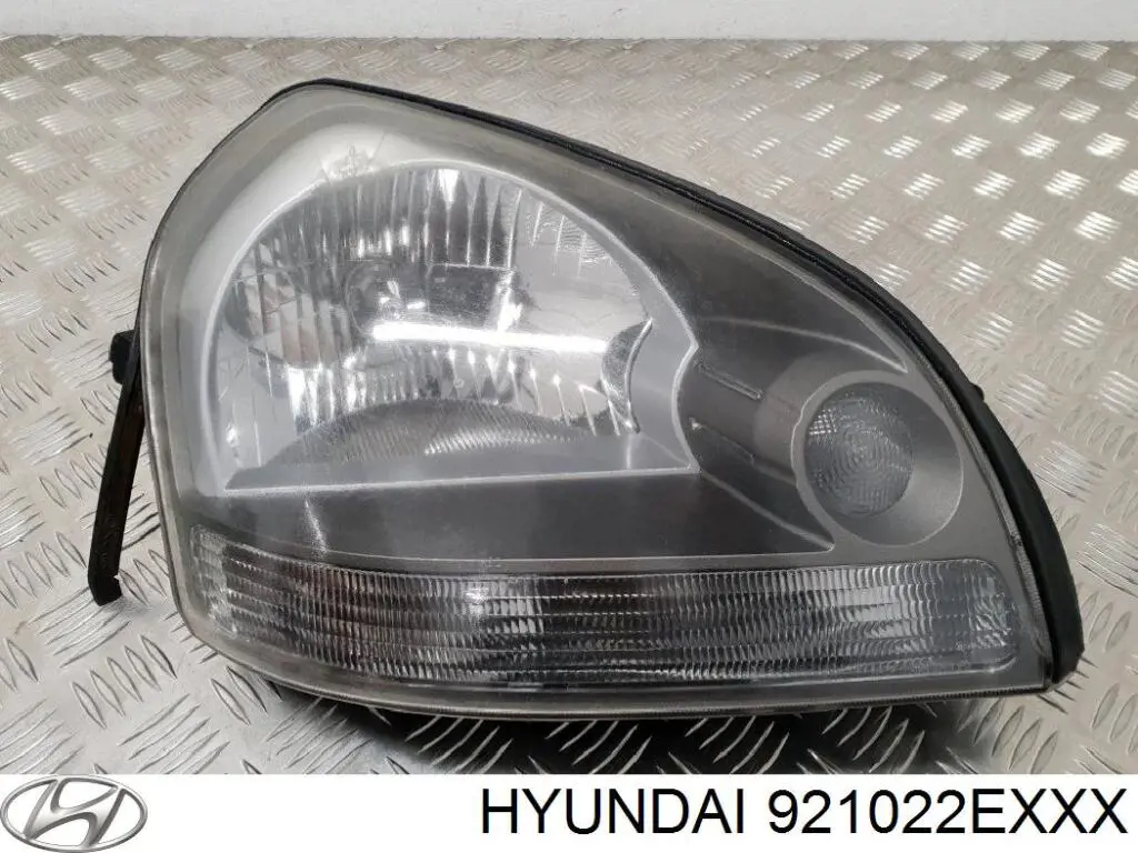 921022EXXX Hyundai/Kia luz direita
