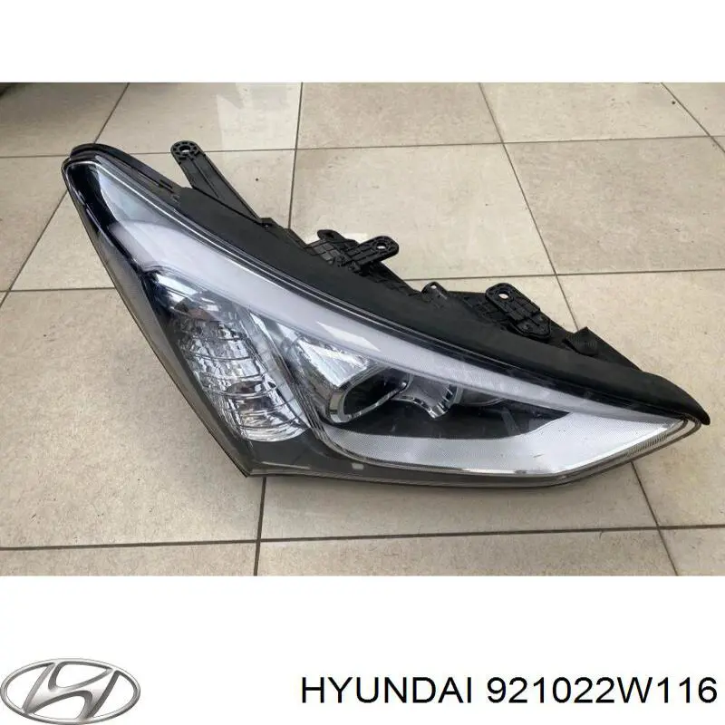 Фара правая 921022W116 Hyundai/Kia