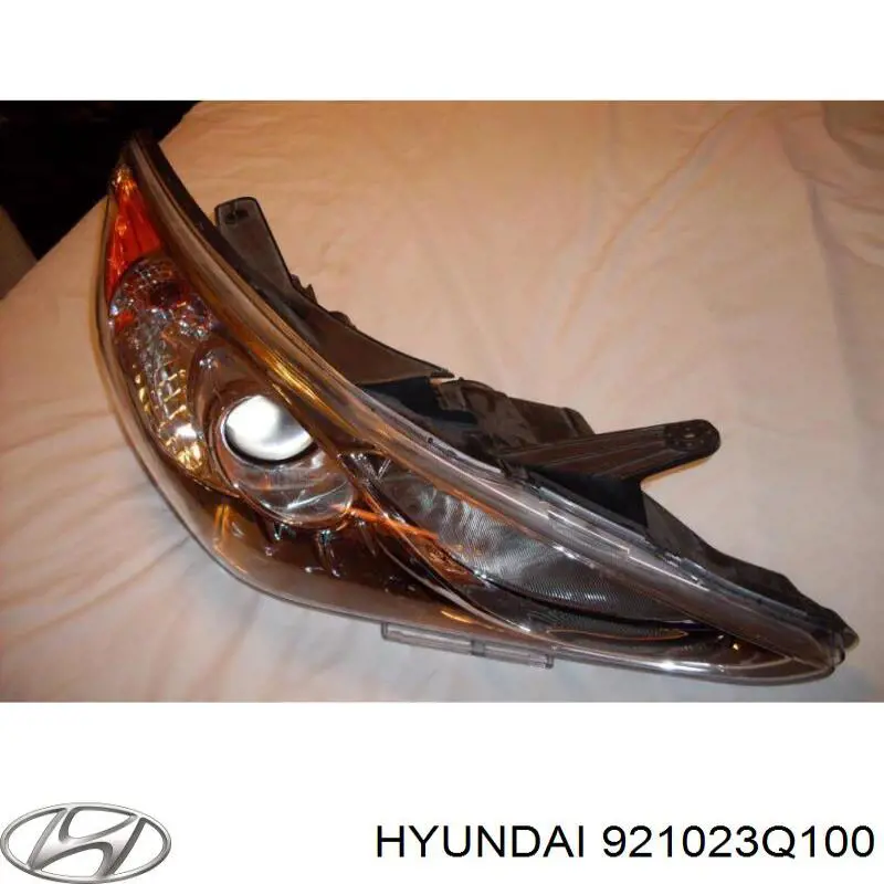 921023Q100 Hyundai/Kia Фара передняя правая