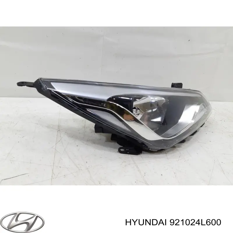 Правая блок фара Hyundai SOLARIS I седан (SBR11) (2011 - 2017) цена, от 66.57 USD