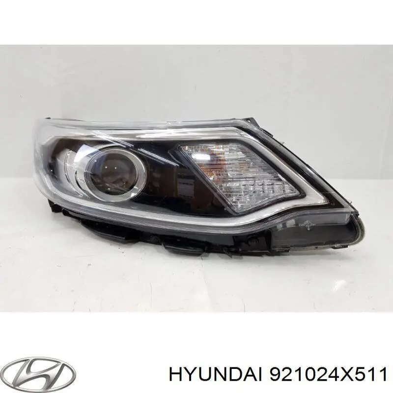 Правая фара 921024X510 Hyundai/Kia