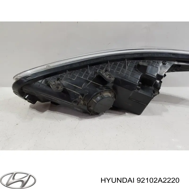 92102A2220 Hyundai/Kia Фара передняя правая