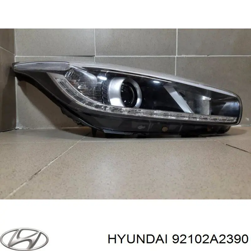 92102A2390 Hyundai/Kia Фара передняя правая