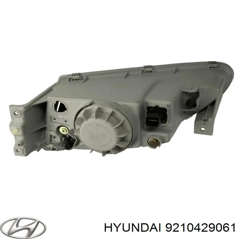 Фара правая на Hyundai Lantra II 