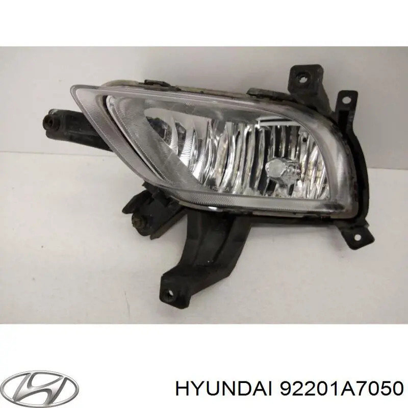 Фара противотуманная, левая KIA Cerato III седан (YD) (2012 - 2019) цена, от 9.32 USD