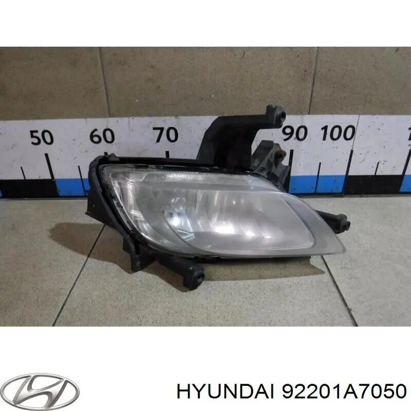 Купить Фара противотуманная левая Киа Серато III YD