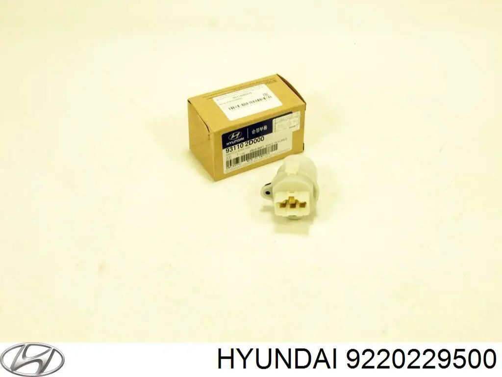 Фара противотуманная правая 9220229500 Hyundai/Kia