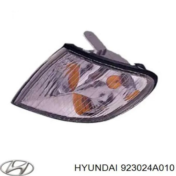 923024A010 Hyundai/Kia Поворотник правый