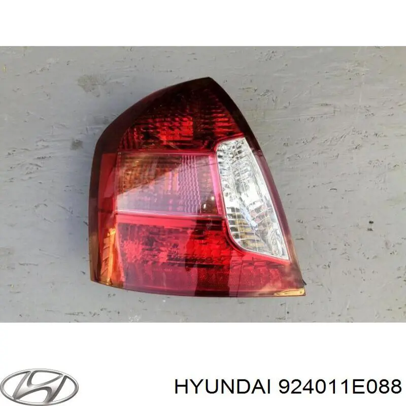 Задняя левая фара Hyundai/Kia 924011E088 цена, от 36.72 USD