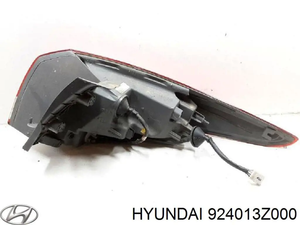 Задняя левая внешняя фара Hyundai/Kia 924013Z000 цена, от 91.30 USD