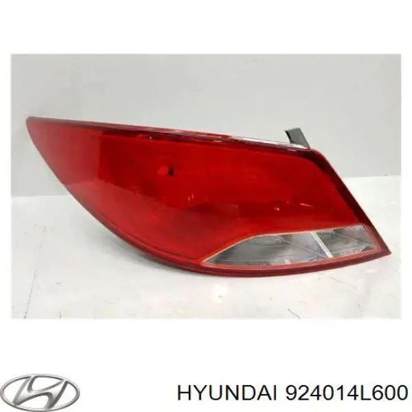 Lanterna traseira esquerda para Hyundai SOLARIS (SBR11)