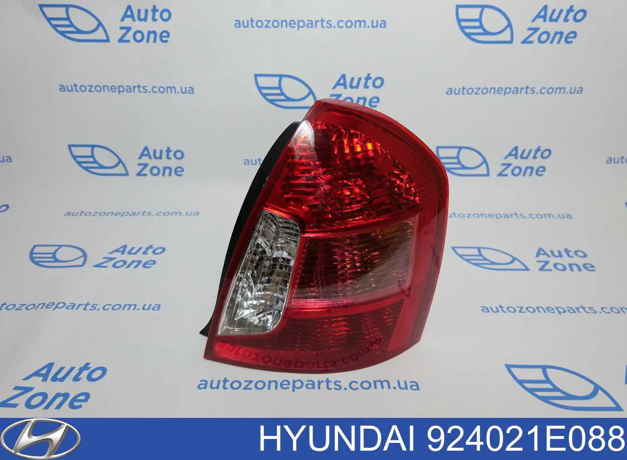 924021E088 Hyundai/Kia фонарь задний правый