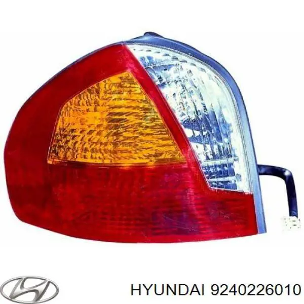 Фонарь задний правый 9240226010 Hyundai/Kia