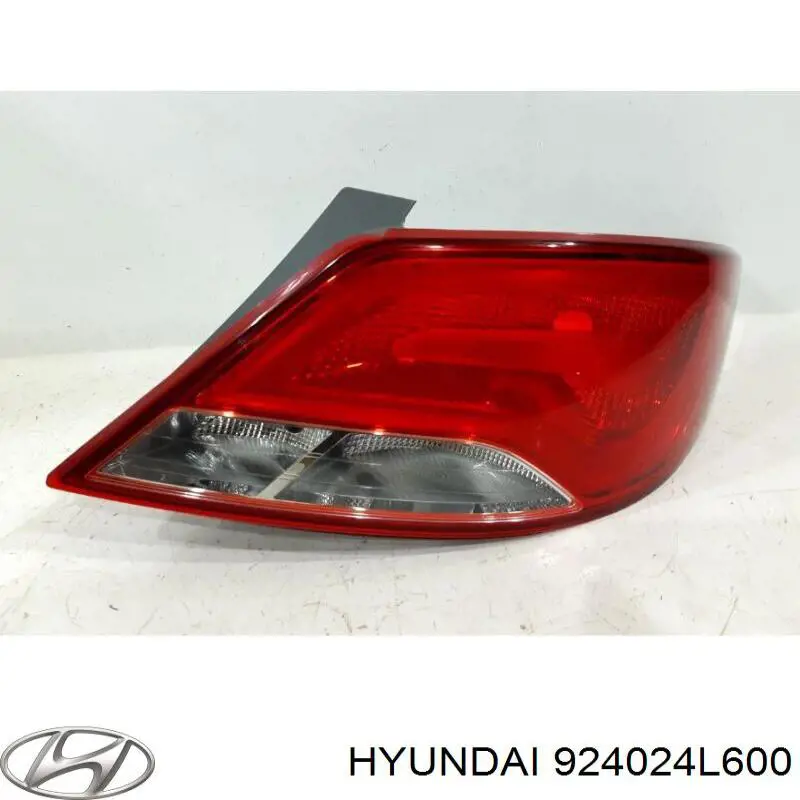Фонарь задний правый на Hyundai SOLARIS SBR11