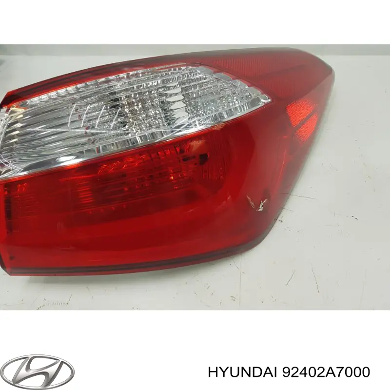 Фонарь задний правый внешний 92402A7000 Hyundai/Kia