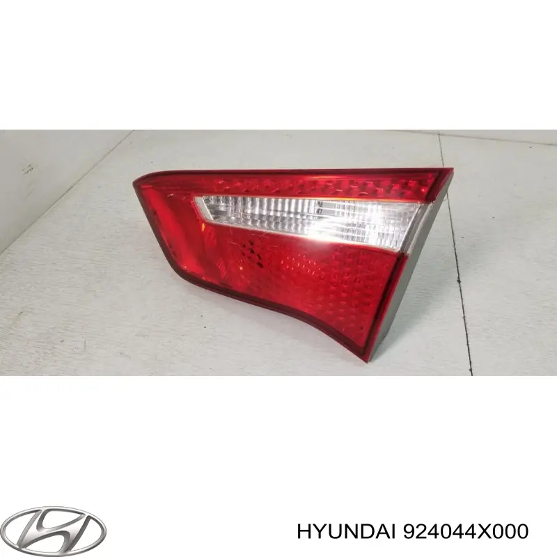 Фонарь задний правый внутренний 924044X000 Hyundai/Kia
